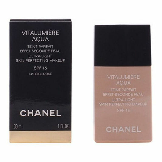 Flüssige Make-up-Basis Vitalumière Aqua Chanel